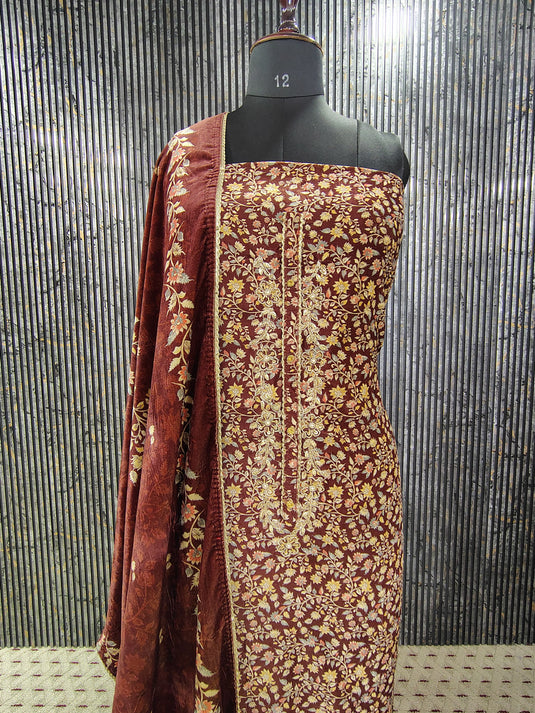 Royal Winter Elegance – Premium All-Velvet Three Piece Suit Set