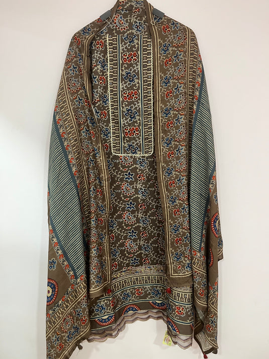 Cotrise suit set with warm stall