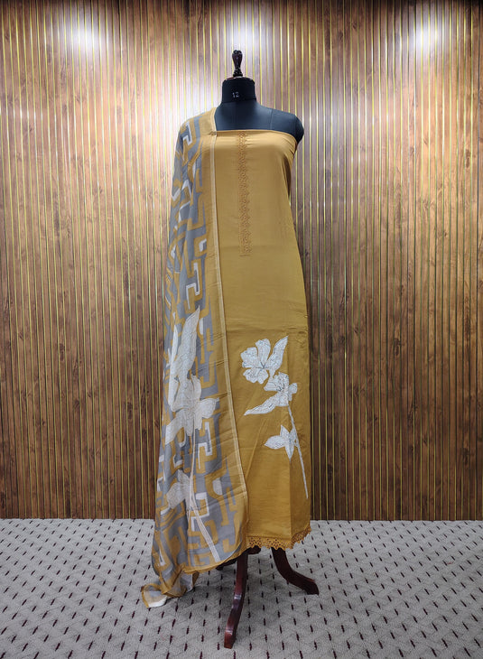 Floral Grace in Cotton – A Muslin Dupatta Ensemble