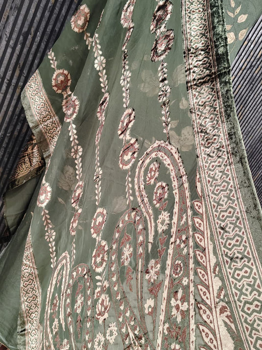 Premium pashmina suit with elegant brasso duputta