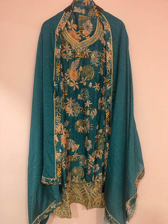 Elegance in Muslin – Soft-Touch Suit Set in Four Timeless Shades