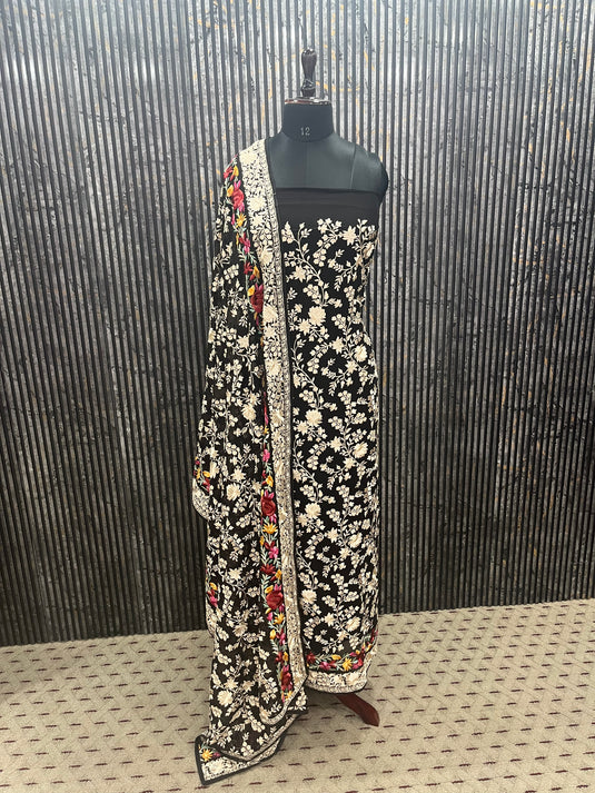 Elegant Georgette Suit with Heavy Thread Detailing