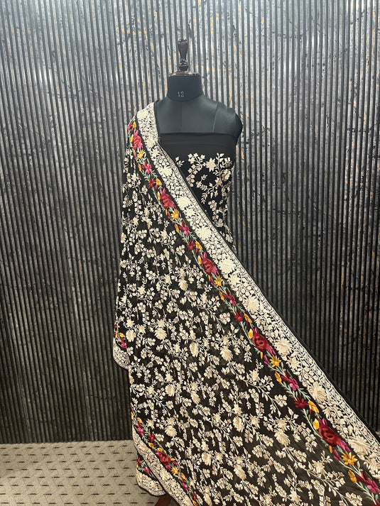 Elegant Georgette Suit with Heavy Thread Detailing