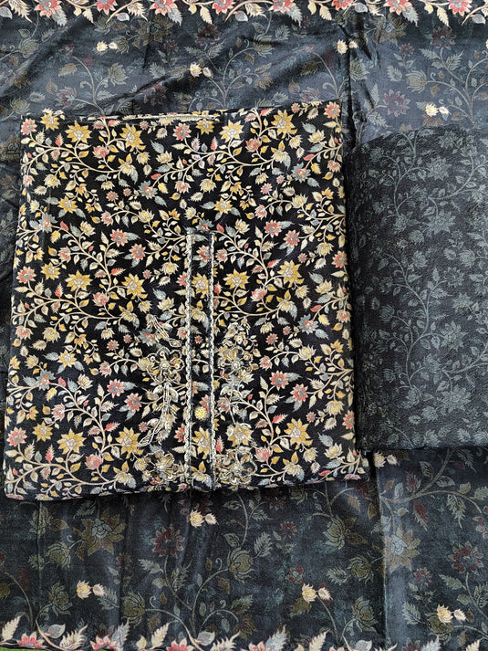 Royal Winter Elegance – Premium All-Velvet Three Piece Suit Set