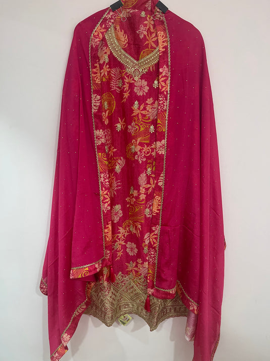 Elegance in Muslin – Soft-Touch Suit Set in Four Timeless Shades