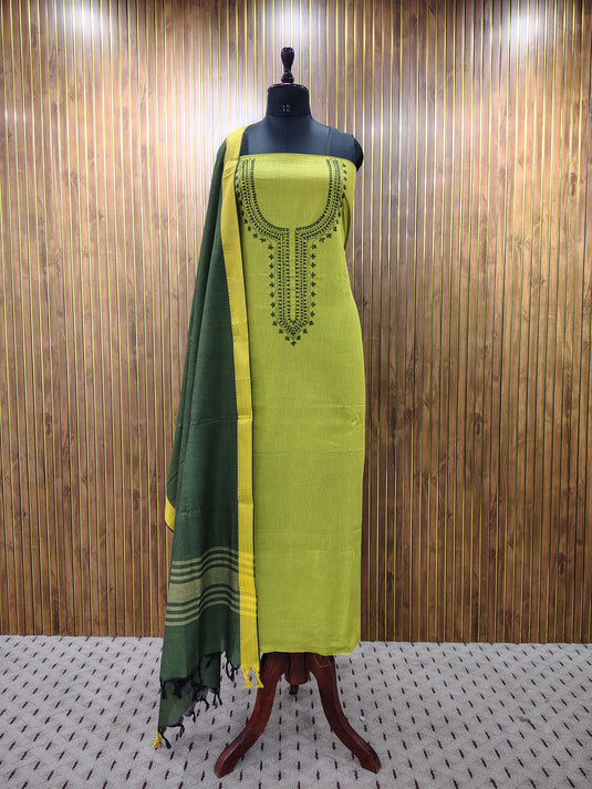 Handloom Cotton with Contrast Charm
